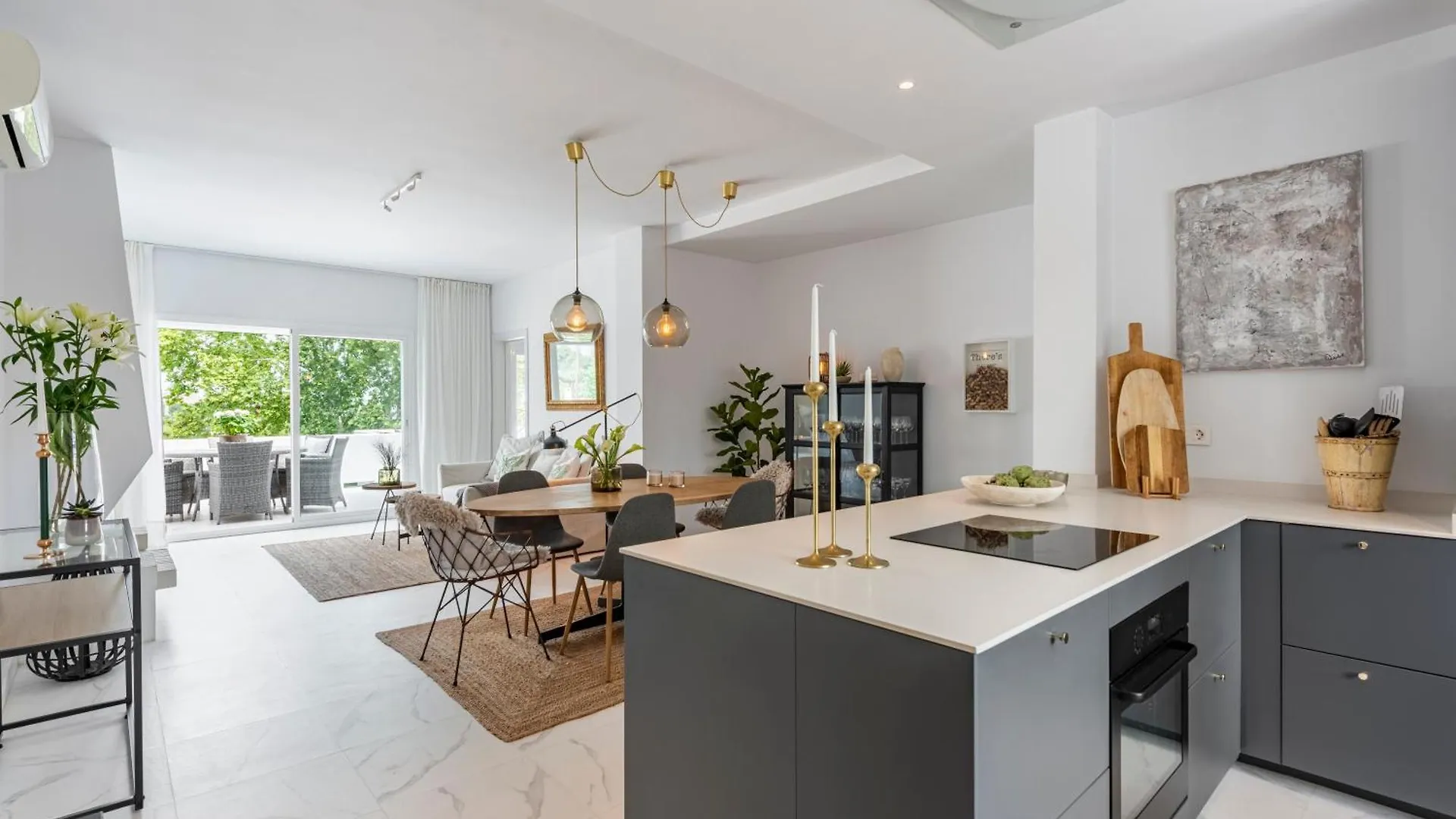 Azahara 2, Contemporary Scandinavian Style Open Plan Apartment With 2 Terraces Marbella