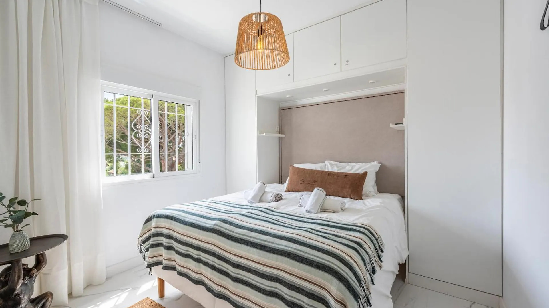 Azahara 2, Contemporary Scandinavian Style Open Plan Apartment With 2 Terraces Marbella Spanje